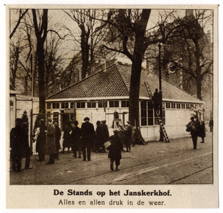 300601 Gezicht op de monsterkamers op het terrein aan het Janskerkhof te Utrecht, tijdens de eerste Jaarbeurs.